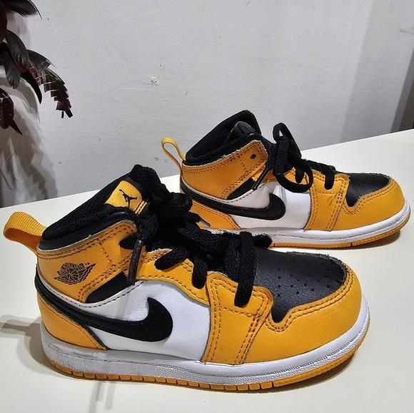 Nike Jordan 1 Mid Taxi (TD) 640735 701 Kid's Size 8C Black/White - Picture 3 of 12